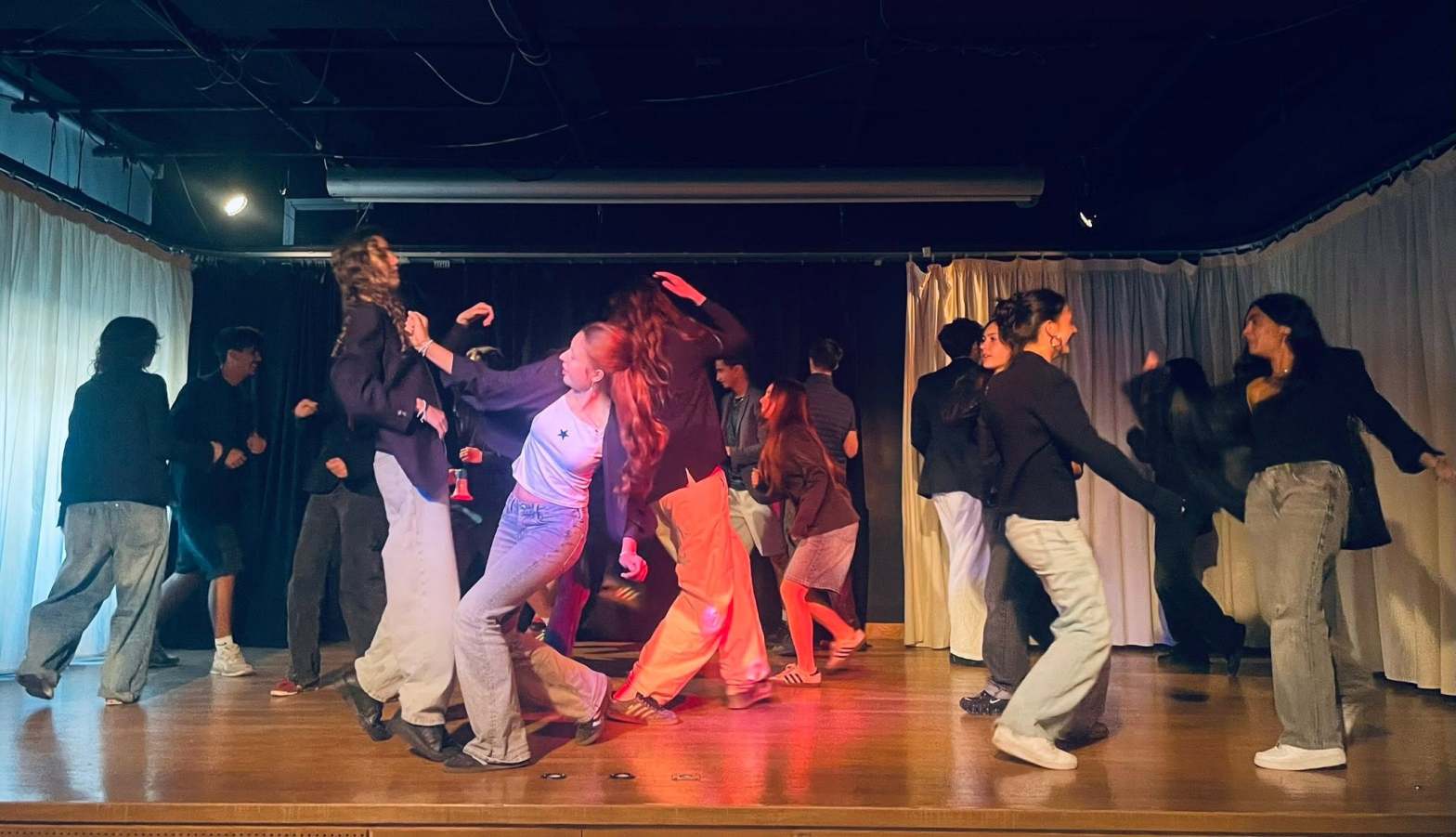 Teatro danza in Italiano par Sudanzare