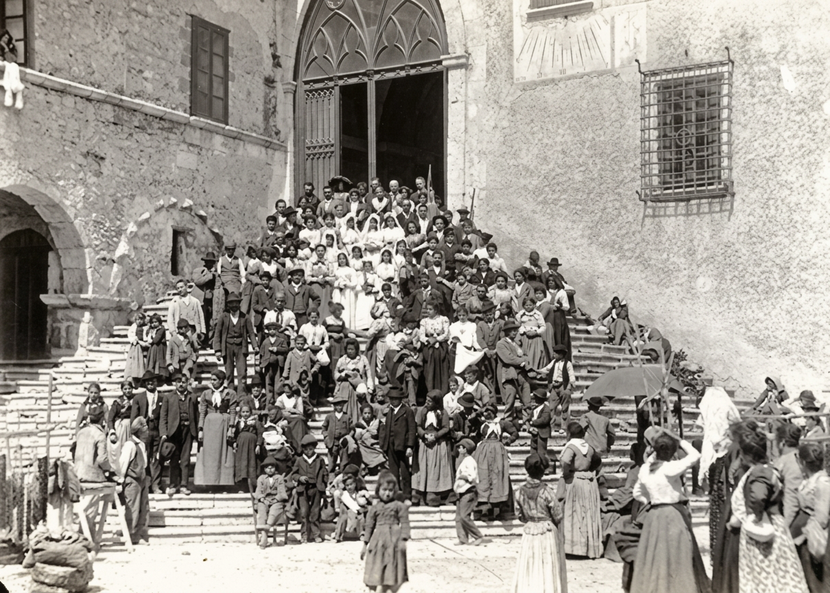 pellegrini-alluscita-del-Santuario-di-Montevergine